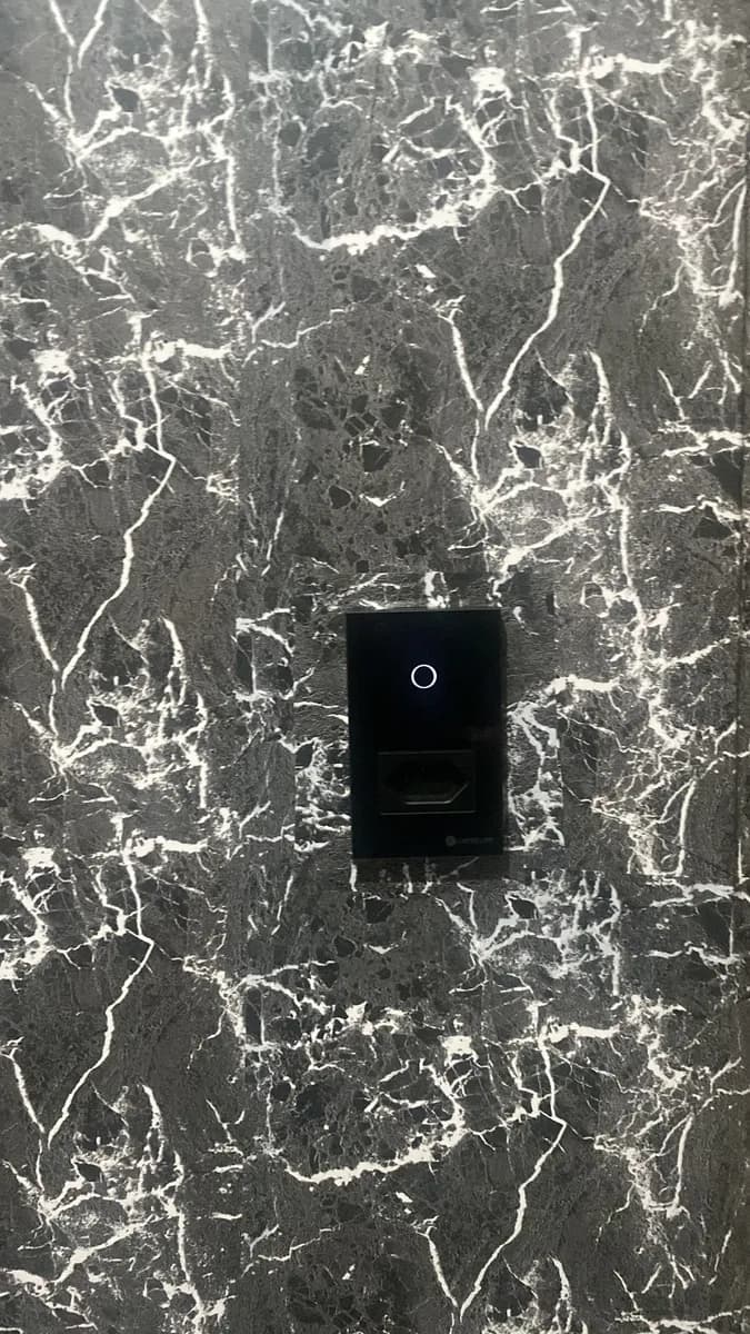 Interruptor Touch Inteligente + Tomada Wifi Kuanttum Tk1011 — imagem 5